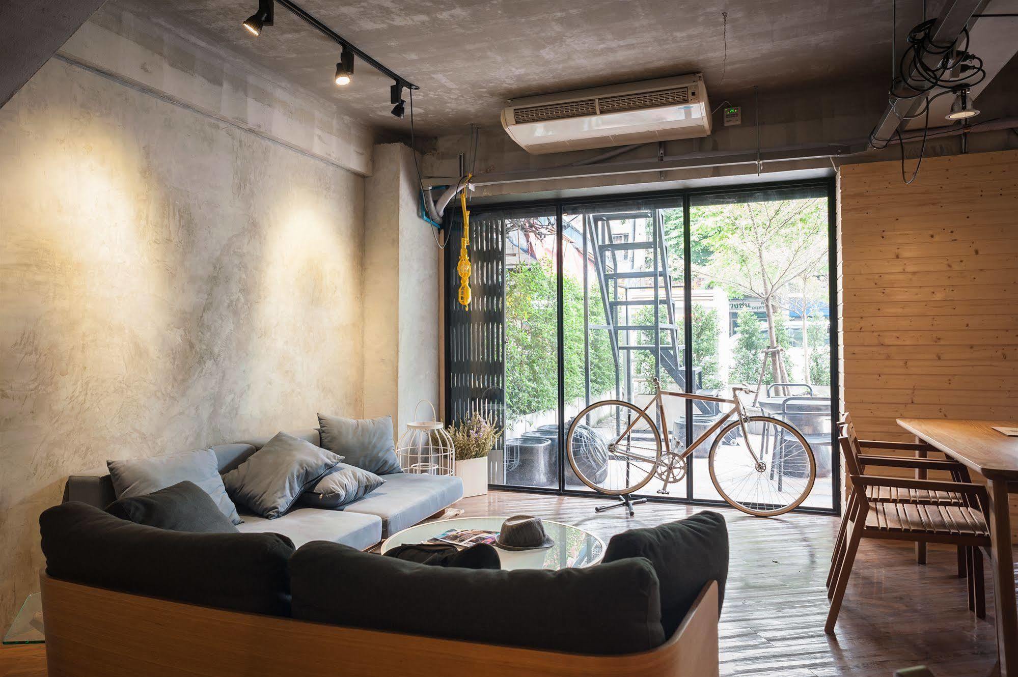 T Hostel @ Victory Monument Bangkok Buitenkant foto